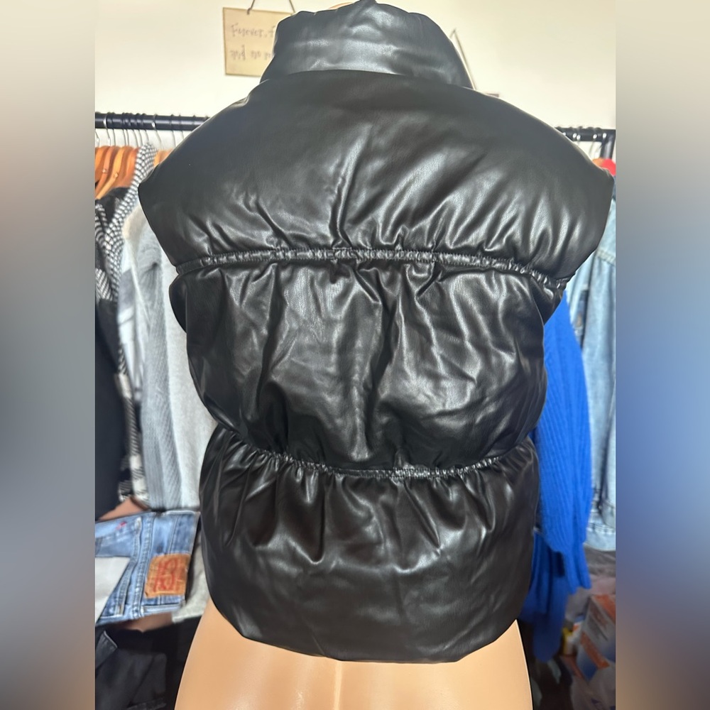 Ci Sono Black Sleek Vest - Picture 3 of 3